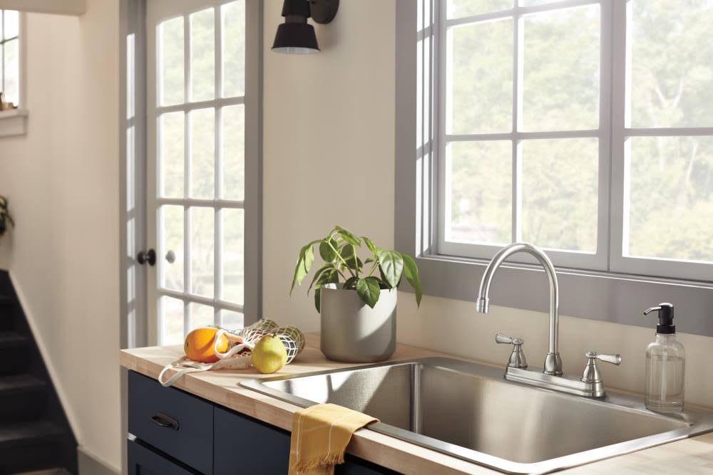 Double Handle Kitchen Faucet H5018