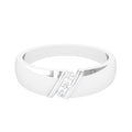 18K White Gold Three Stone Diamond Band Ring M717052
