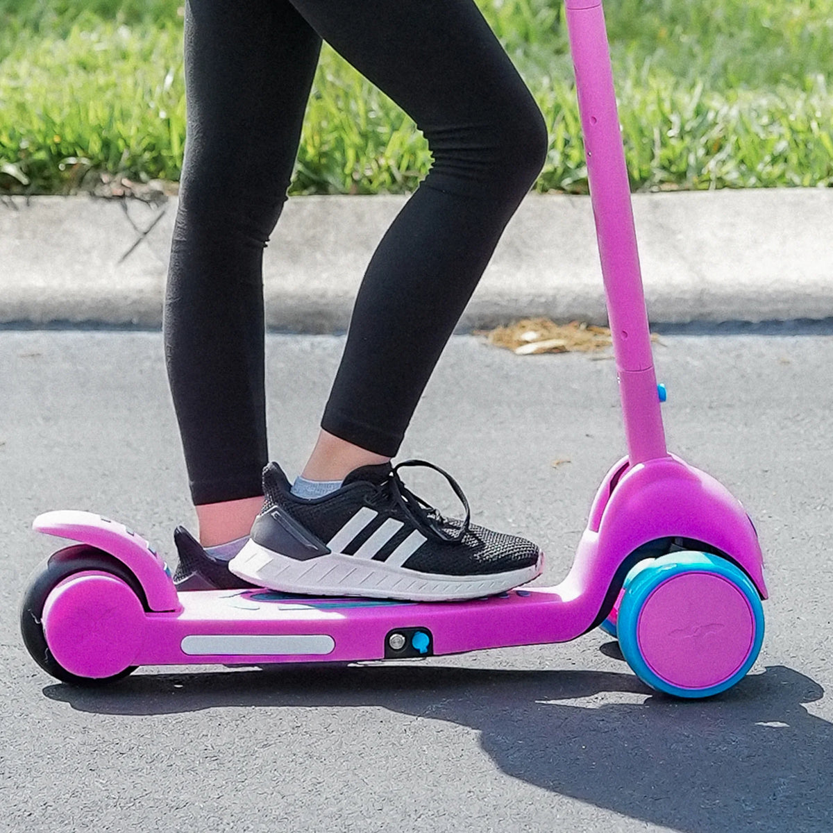Pink Self Balancing Electric Scooter for Children Y118473