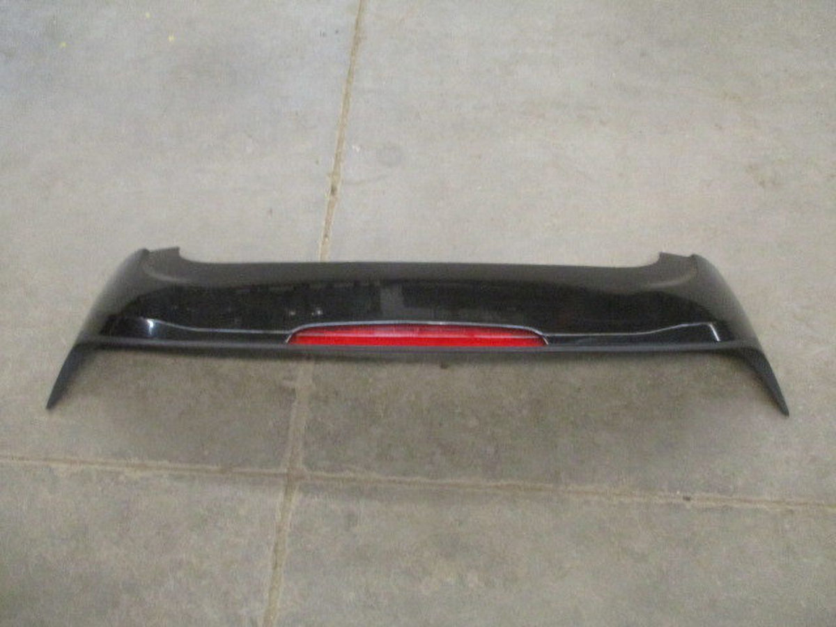 Pre-Owned Jeep Cherokee Rear Spoiler Wing with Brake Light Lamp C80663