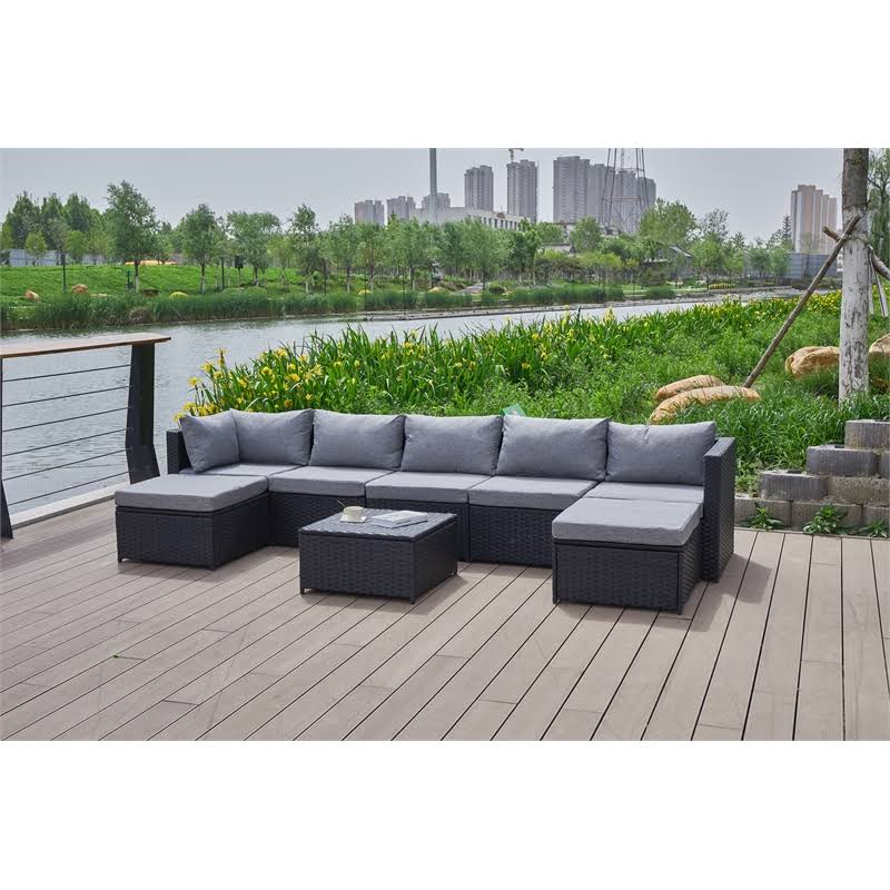 Grey Wicker/Rattan Sectional with Storage Ottoman B938
