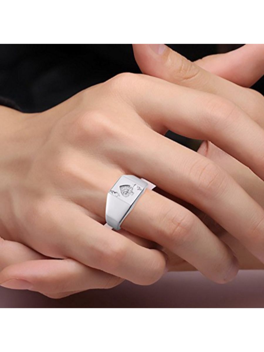 Sterling Silver Poker Ring with Genuine Diamonds Q834185