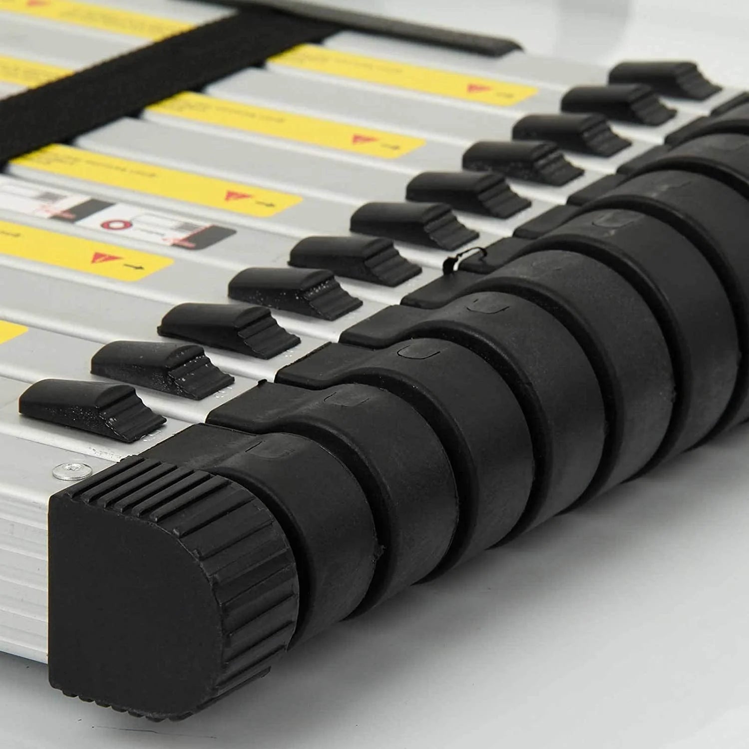 Aluminum Telescoping Extension Ladder 12.5ft 330lb Capacity T7304