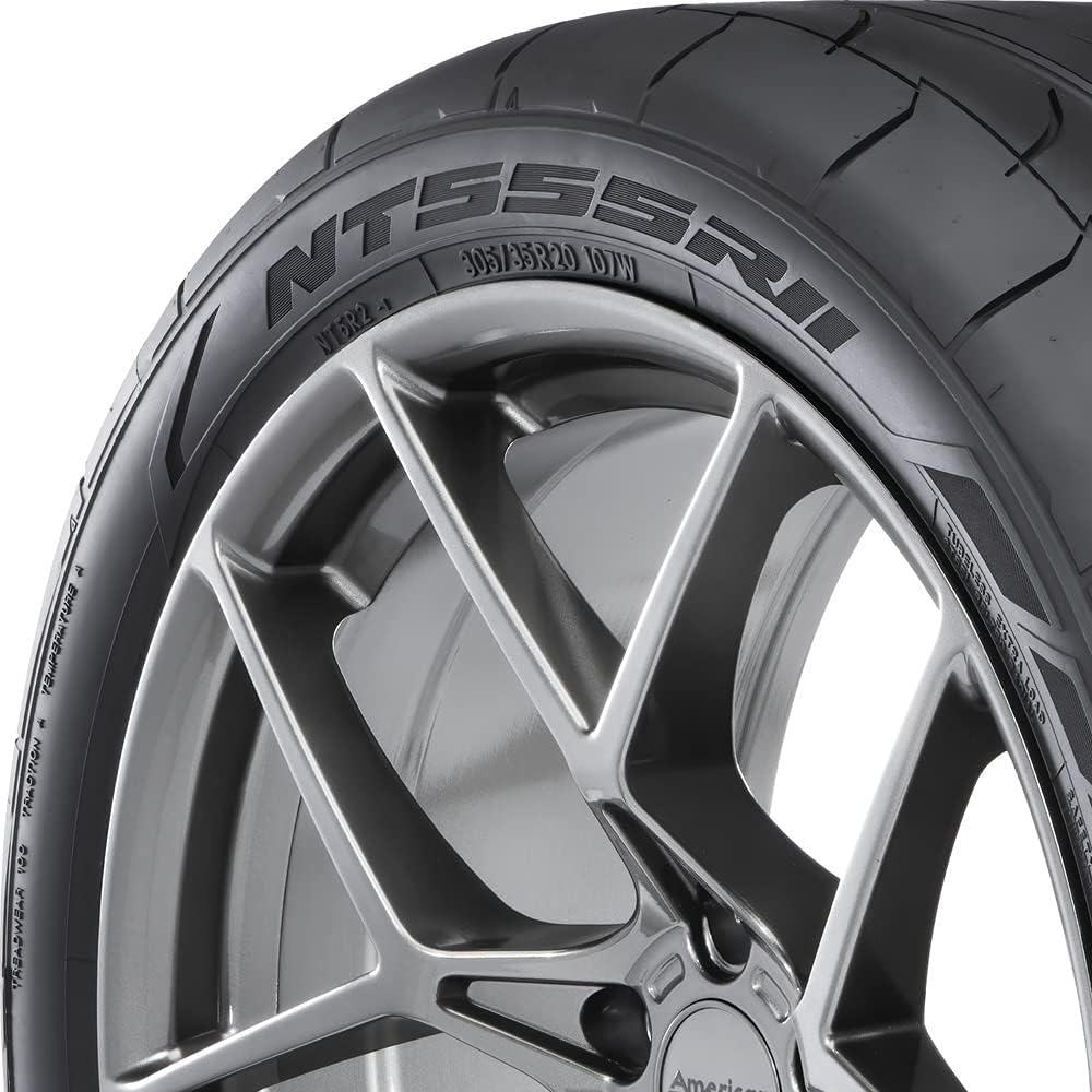 305/35R20 107W XL Tire V894