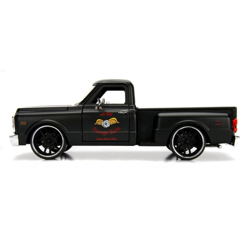 Matt Black 1/24 Diecast Model Car S32677