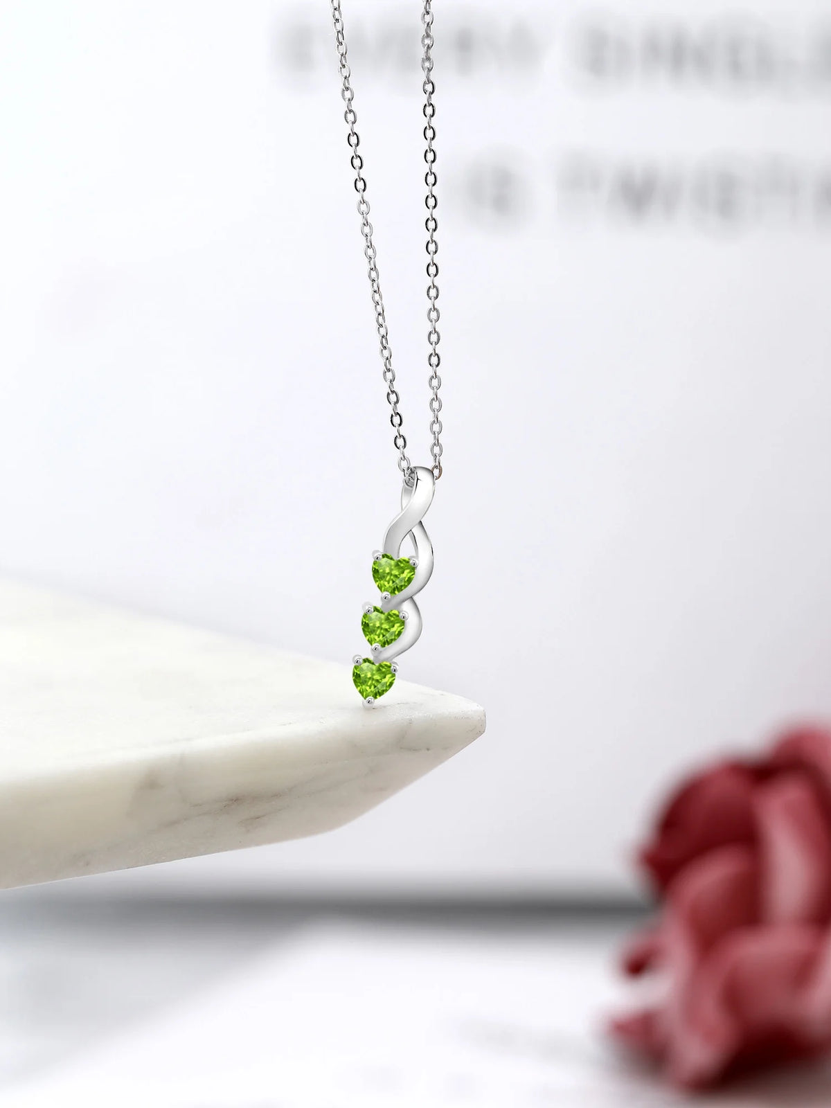925 Sterling Silver Green Peridot Pendant Necklace with 18 inch Silver Chain A3506