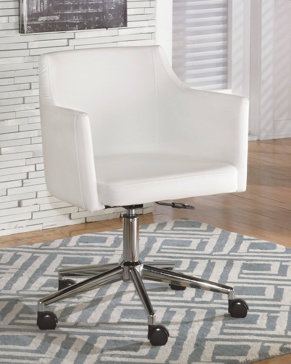 White Swivel Desk Chair L427242