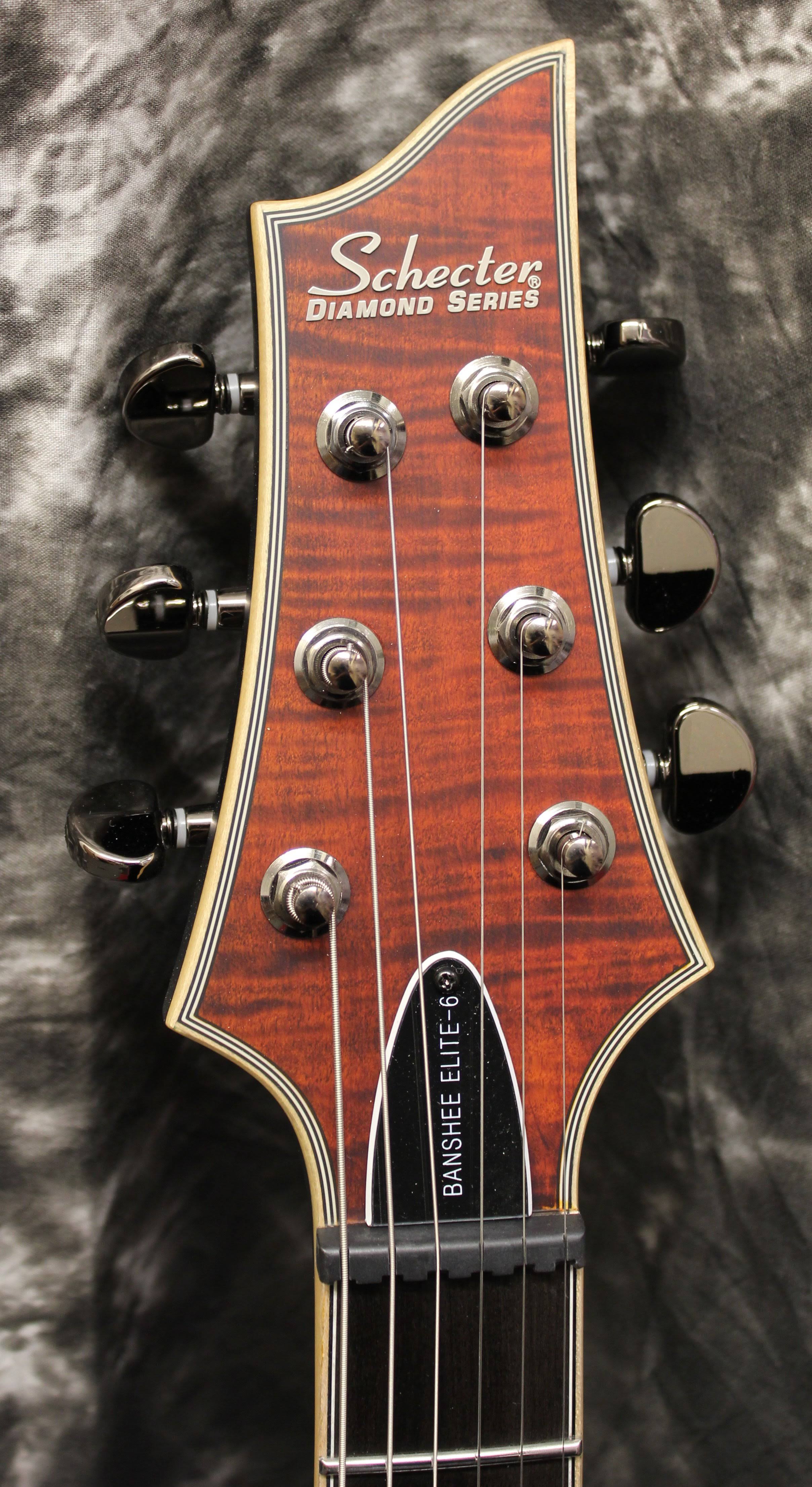 Cat's Eye Pearl Electric Guitar Q1120