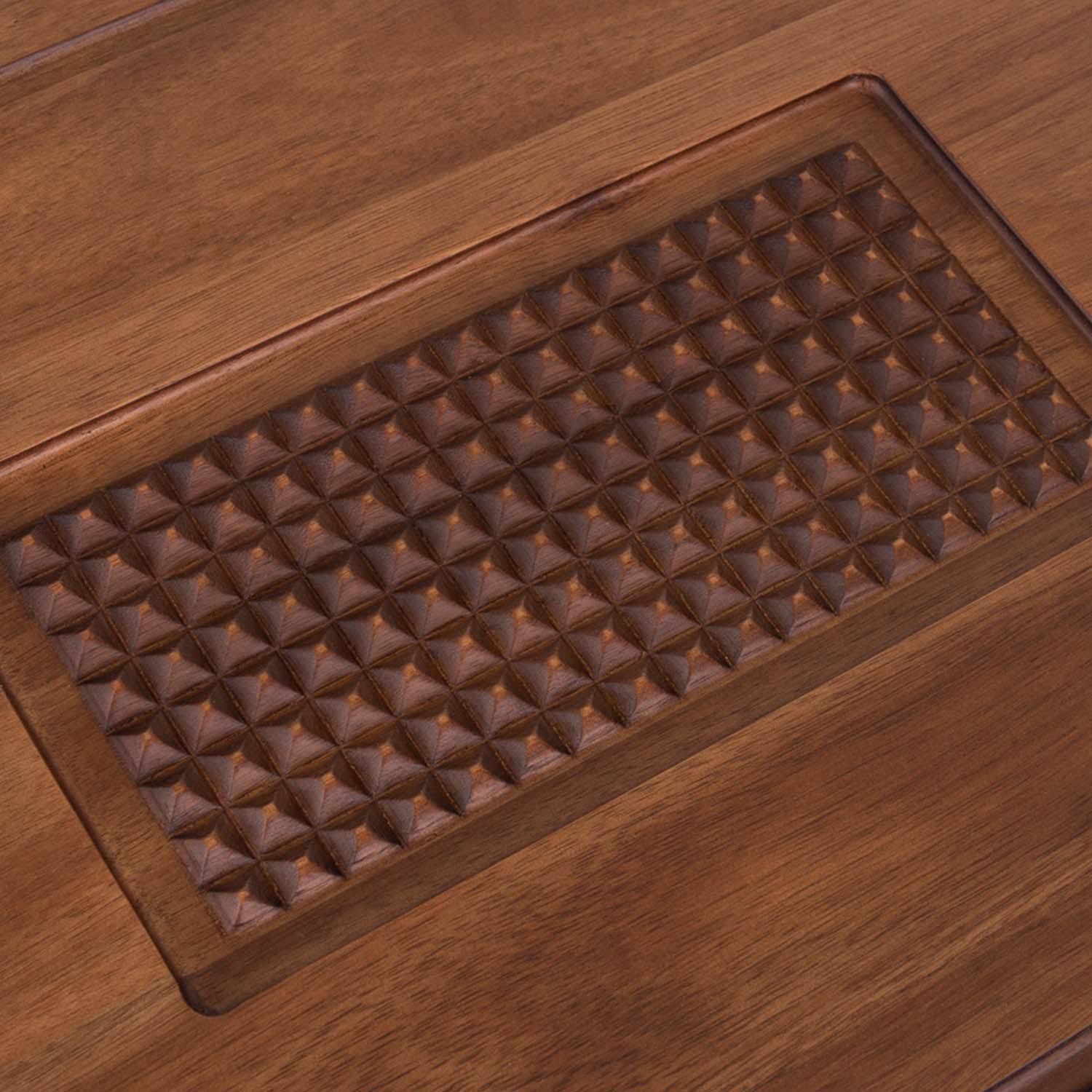 Acacia Carving Board with Juice Well Z87271