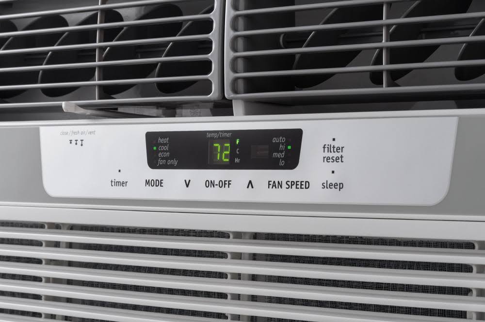 White Window Air Conditioner, 25,000 BTU T22647