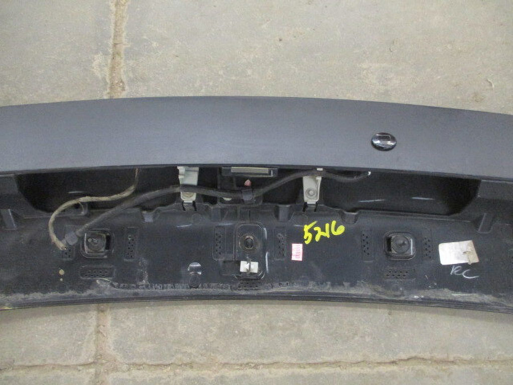 Pre-Owned Jeep Cherokee Rear Spoiler Wing with Brake Light Lamp C80663